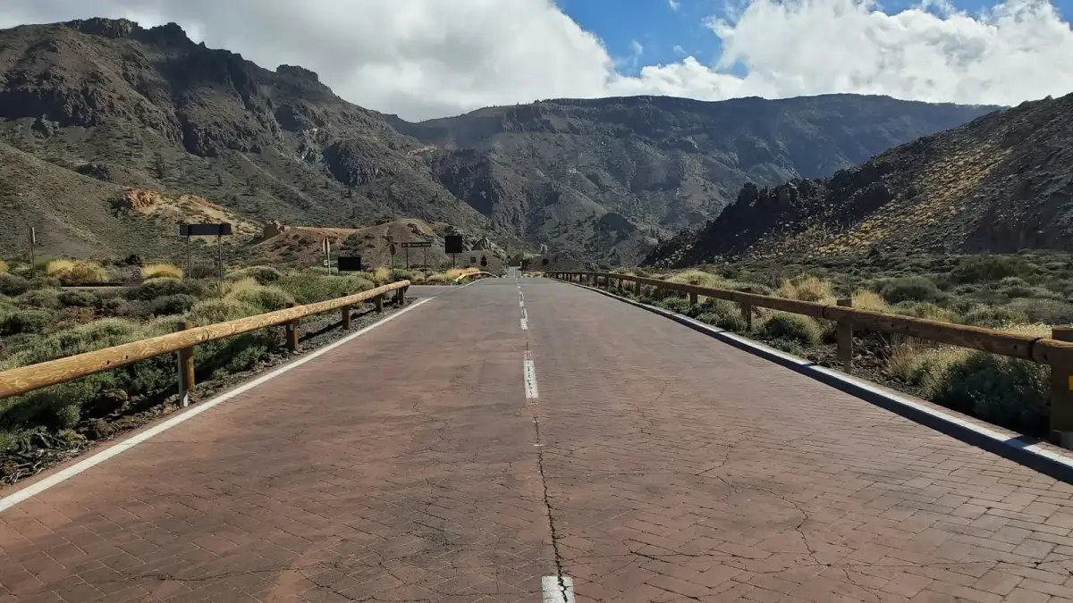 The road climbing Mount Teide on Tenerife